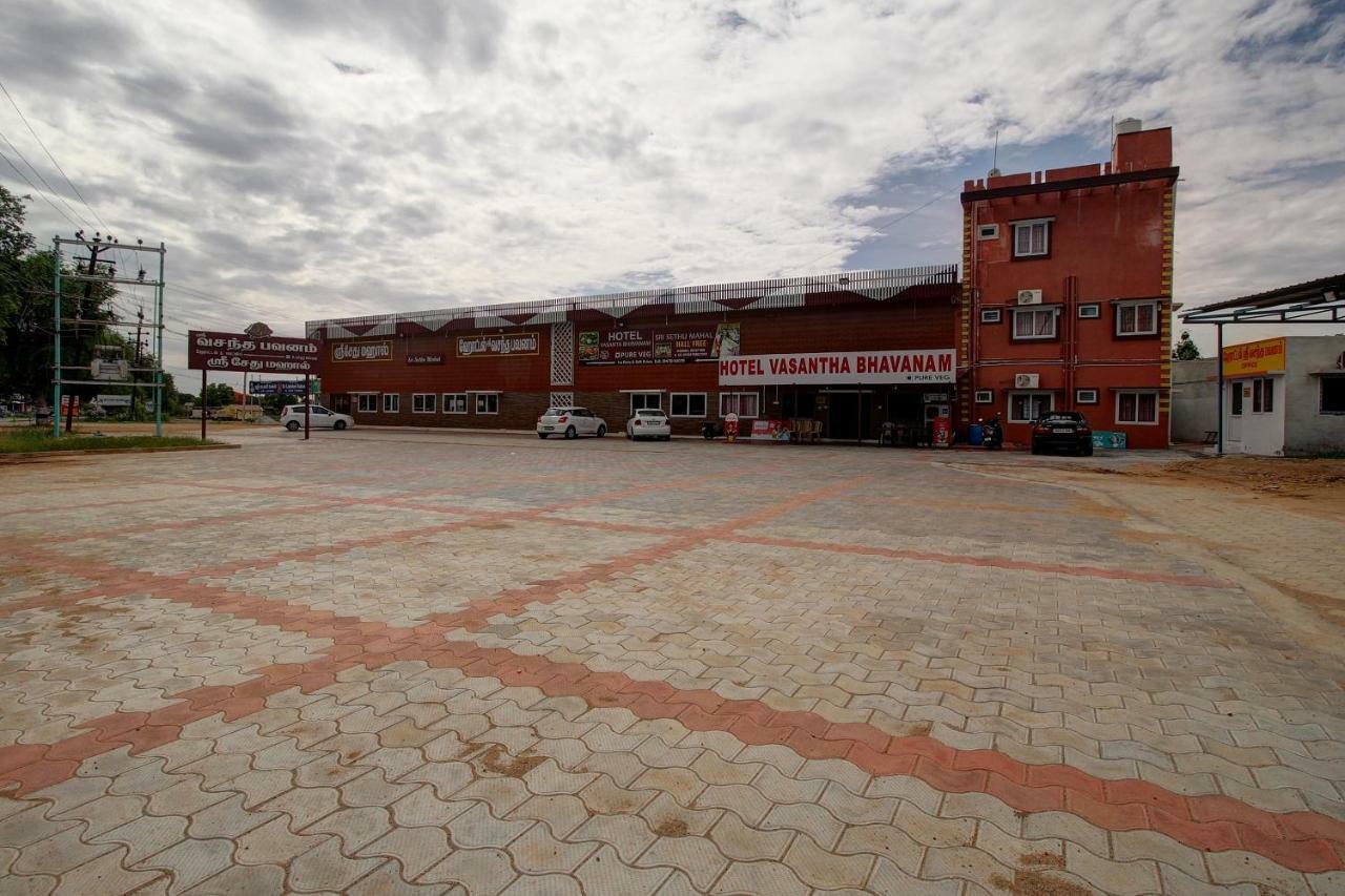 Oyo 42678 Hotel Vasantha Bhavanam Saver Coimbatore Ngoại thất bức ảnh